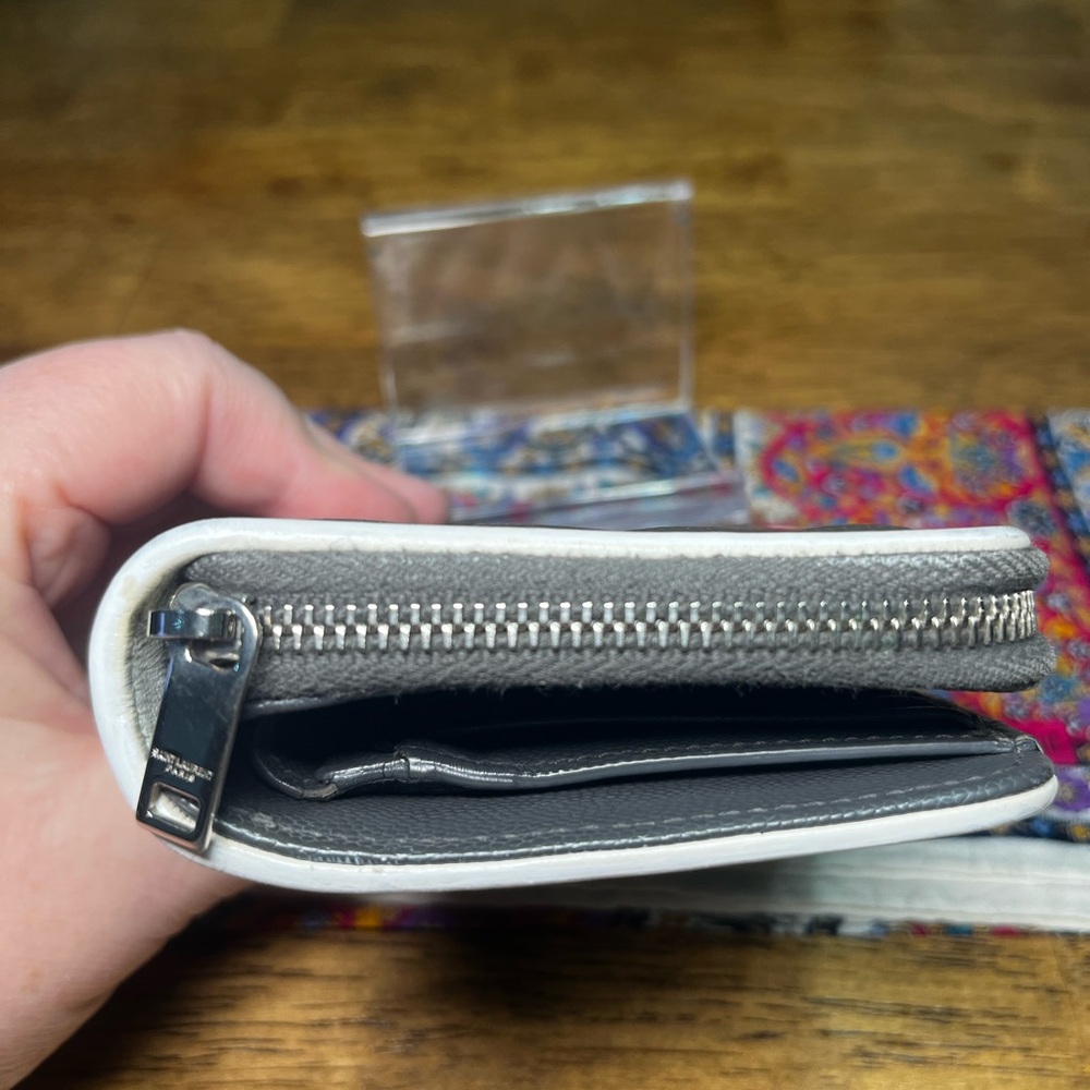 Saint Laurent Grey Pebbled Leather Compact Wallet with White Trim - Picture 8 of 10